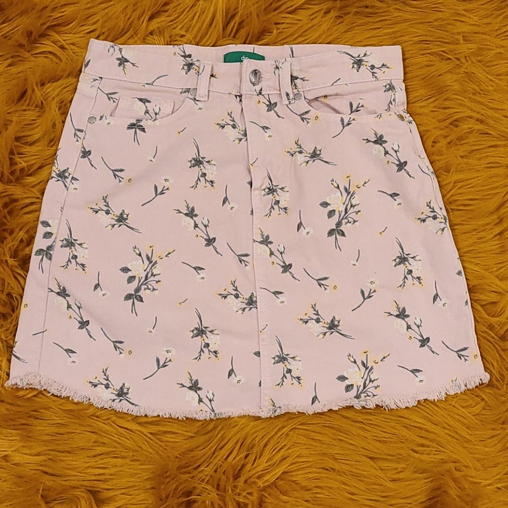 DIP Denim Light Pink Floral Mini Skirt